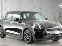 Usado Mini Cooper Classic 134 HP (98 kW) 2022 Preto Citadino