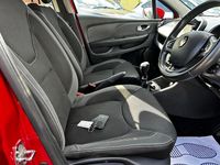 Used Renault Clio IV Dynamique 90 HP (66 kW) 2016 Red Hatchback