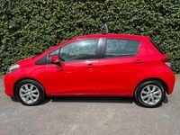 Used Toyota Yaris 2013 Red Hatchback