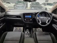 Used Mitsubishi Outlander P-HEV 220 HP (161 kW) 2020 White SUV