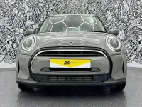 Usado Mini ONE Classic 102 CV (75 kW) 2022 Gris Utilitario