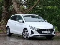 Used Hyundai i20 Ultimate 100 HP (73 kW) 2024 White Hatchback