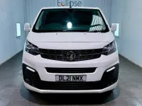 Second-hand Vauxhall Vivaro Sportive 100 CP (73 kW) 2021 Alb Monovolum