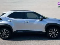 Used Toyota Yaris Cross Design 113 HP (83 kW) 2024 Silver SUV