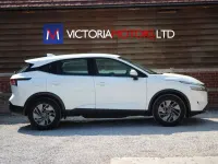 Used Nissan Qashqai Acenta Premium 140 HP (102 kW) 2023 White SUV