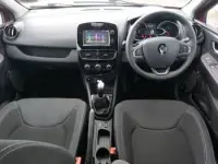 Used Renault Clio Dynamique 75 HP (55 kW) 2017 Red Hatchback