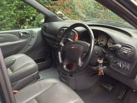 Used Chrysler Voyager 148 HP (108 kW) 2005 MPV