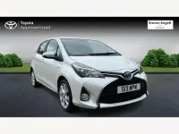 Used Toyota Yaris Sport 100 HP (73 kW) 2015 White Hatchback
