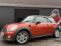 Usado Mini Cooper D Hatch 110 CV (80 kW) 2011 Naranja Utilitario