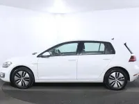 Begagnad VW e-Golf 100 kW (136 HK) 2019 Vit Halvkombi