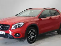 Used Mercedes GLA180 Urban 122 HP (89 kW) 2019 Red SUV