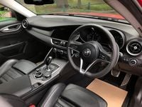 Used Alfa Romeo Giulia Veloce 280 HP (205 kW) 2018 Red Sedan