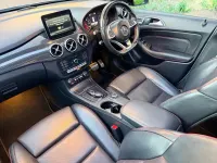 Begagnad Mercedes B220 AMG Line Premium Plus 2017 Silver Minibuss