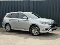 Used Mitsubishi Outlander P-HEV 2018 Silver SUV
