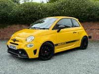 Usado Abarth 595 Competizione 180 HP (132 kW) 2017 Amarelo Citadino
