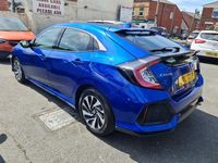 Used Honda Civic SE 2019 Blue Hatchback