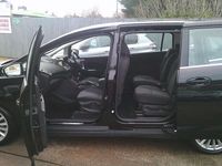 Used Ford Grand C-Max Titanium 120 HP (88 kW) 2018 Black MPV