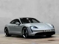Begagnad Porsche Taycan 419 kW (571 HK) 2022 Silver Sedan