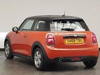 Used Mini Cooper Hatch 136 HP (100 kW) 2018 Orange Hatchback