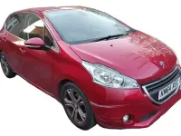 Käytetty Peugeot 208 Allure 2015 Viistoperä