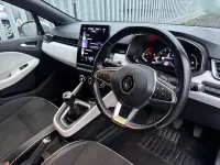 Used Renault Clio V Version S 2021 Silver Hatchback
