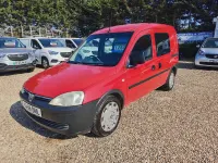 Used Vauxhall Combo 75 HP (55 kW) 2008 Red MPV