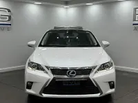 Used Lexus CT200h 136 HP (100 kW) 2015 White/black Hatchback