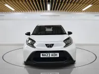 Used Toyota Aygo X PURE 72 HP (52 kW) 2023 White SUV