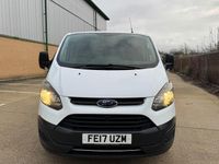 Used Ford Transit Custom 105 HP (77 kW) 2017 White Van