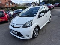 Used Toyota Aygo 68 HP (50 kW) 2013 White Hatchback