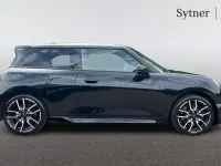 Used Mini Cooper SE Hatch 158 kW (215 HP) 2024 Black Hatchback