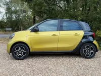 Used Smart ForFour Premium 90 HP (66 kW) 2016 Yellow Hatchback
