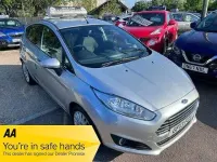 Used Ford Fiesta Titanium 125 HP (91 kW) 2013 Silver Hatchback
