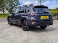 Begagnad Subaru Forester 2025 Grå SUV