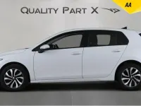 Używany VW Golf VIII Active 2022 Biały Hatchback