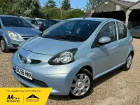 Used Toyota Aygo 67 HP (49 kW) 2006 Blue Hatchback
