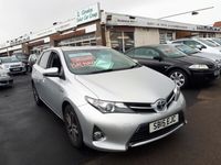 used Toyota Auris Hybrid 