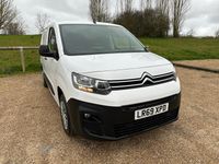 Used Citroën Berlingo 75 HP (55 kW) 2019 White MPV