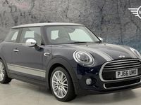 Usado Mini Cooper Hatch 134 HP (98 kW) 2016 Azul Citadino