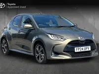 Used Toyota Yaris Design 114 HP (83 kW) 2024 Titan bronze Hatchback