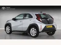 Used Toyota Aygo X PURE 72 HP (52 kW) 2023 Silver SUV