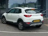 Used Kia Stonic 99 HP (72 kW) 2022 White SUV