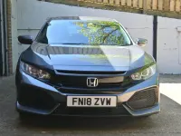 Używany Honda Civic SE 129 KM (94 kW) 2018 Szary Hatchback