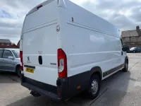 Second-hand Peugeot Boxer 130 CP (95 kW) 2017 Alb Van
