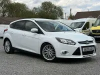 Second-hand Ford Focus Zetec 2013 Alb Hatchback