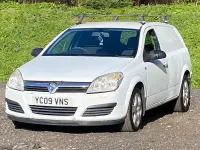 Used Vauxhall Astra Club 110 HP (80 kW) 2009 White Van