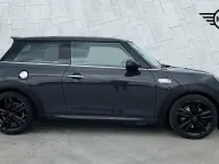 Usado Mini Cooper S Hatch 189 HP (139 kW) 2018 Cinzento Citadino