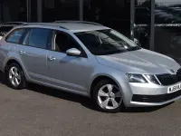 Usado Skoda Octavia 115 HP (84 kW) 2018 Prateado Carrinha