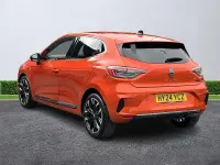 Used Renault Clio V Techno 143 HP (105 kW) 2024 Orange Hatchback