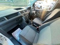 Begagnad VW Caddy Startline 102 HK (75 kW) 2020 Vit Minibuss